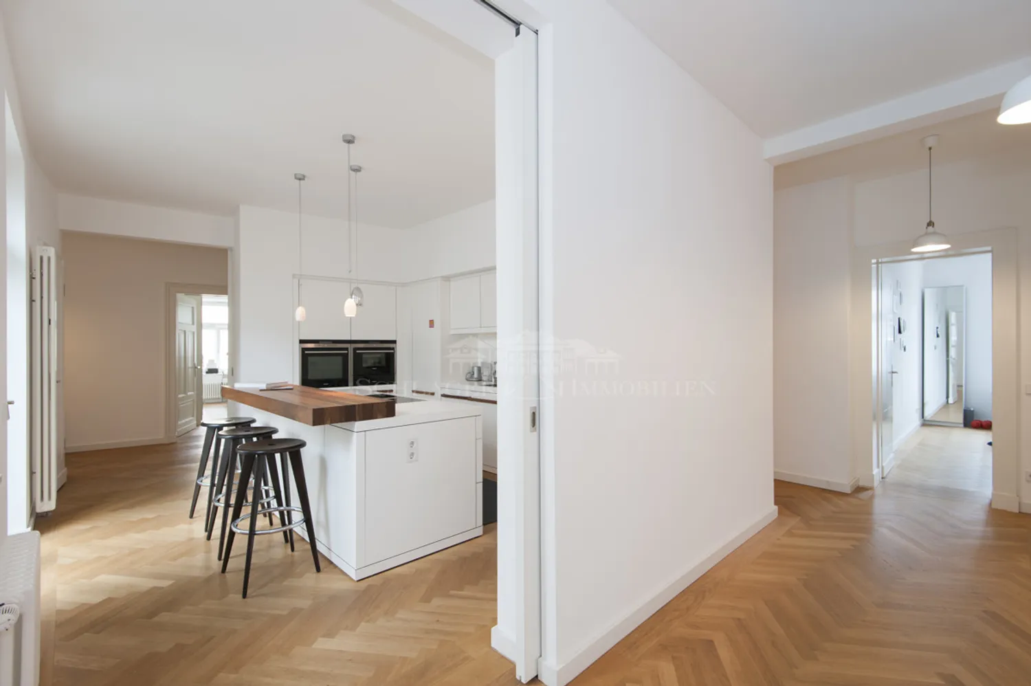 5 Zimmer Wohnung mit 239 m² in München – Bild 6