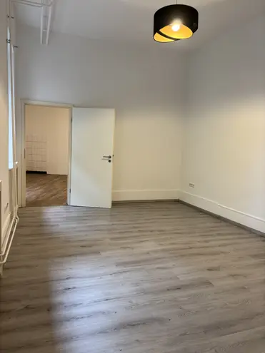 2 Zimmer Wohnung mit 68 m² in Karlsruhe – Bild 8