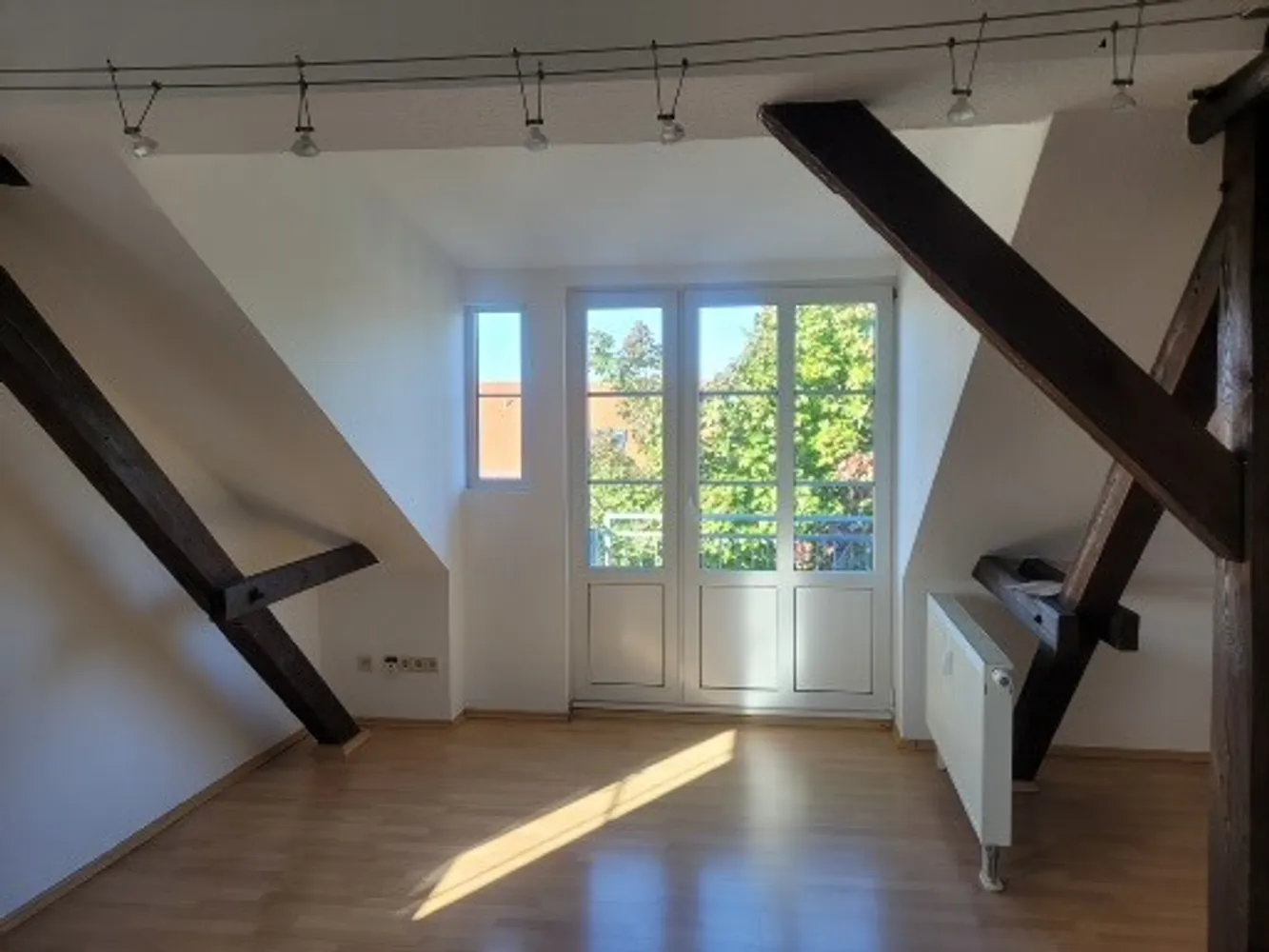 2 Zimmer Wohnung mit 60 m² in Dresden – Bild 1