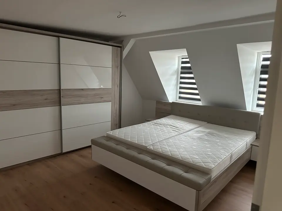 4 Zimmer Wohnung mit 130 m² in Gera – Bild 3