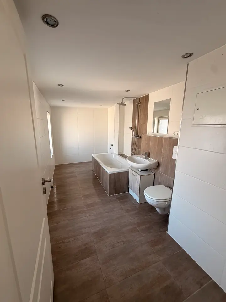 4 Zimmer Wohnung mit 130 m² in Gera – Bild 7