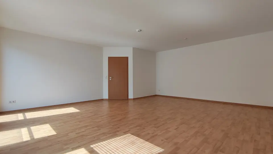 3 Zimmer Wohnung mit 110 m² in Erfurt – Bild 2