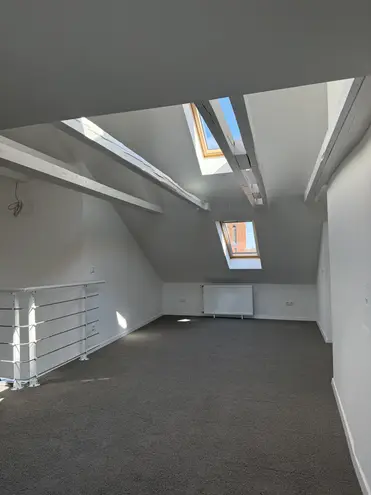 3 Zimmer Wohnung mit 121 m² in Hannover – Bild 1