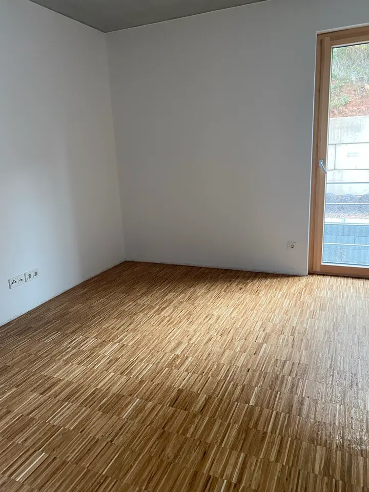 4 Zimmer Wohnung mit 111 m² in Saarbrücken – Bild 2