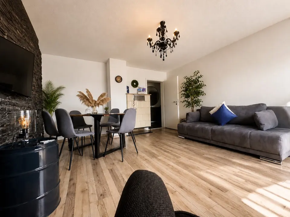 WG-Zimmer mit 70 m² in Weingarten – Bild 1