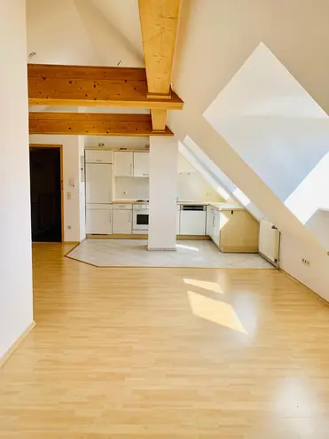 2 Zimmer Wohnung mit 70 m² in Nürnberg – Bild 1