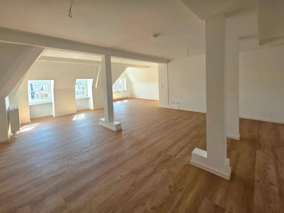2 Zimmer Wohnung mit 97 m² in Cottbus – Bild 1
