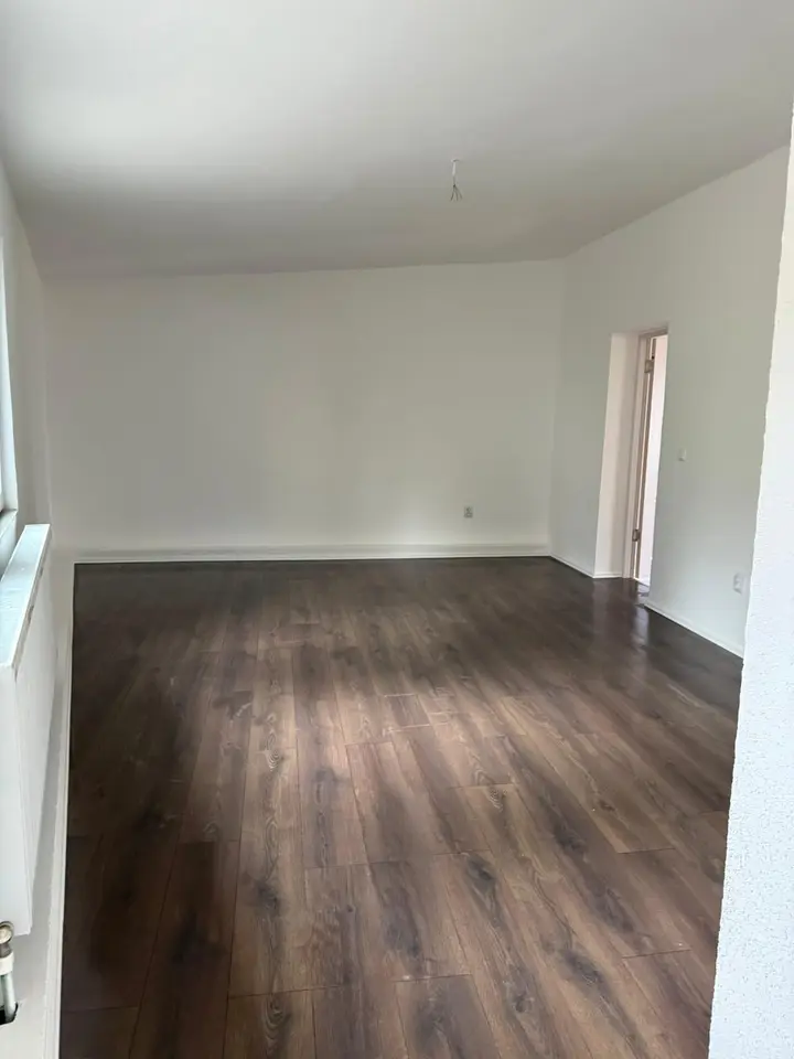 6 Zimmer Wohnung mit 150 m² in Sangerhausen – Bild 1