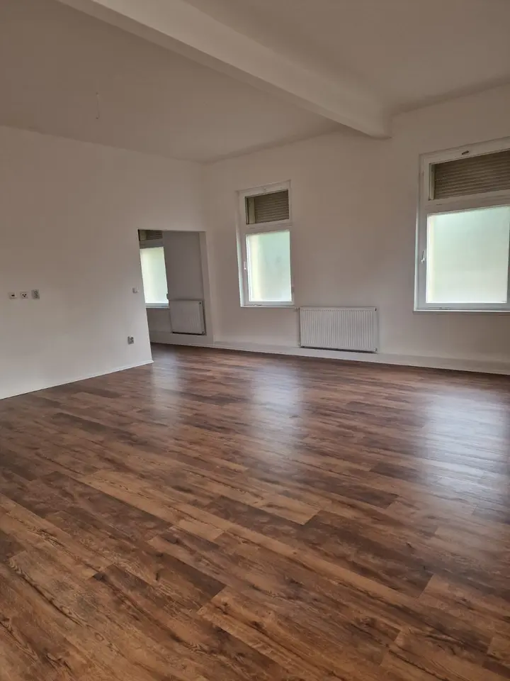 6 Zimmer Wohnung mit 150 m² in Sangerhausen – Bild 6