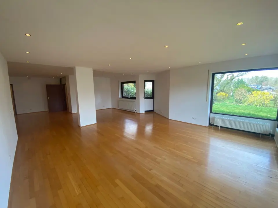 3 Zimmer Wohnung mit 151 m² in Bonn – Bild 2