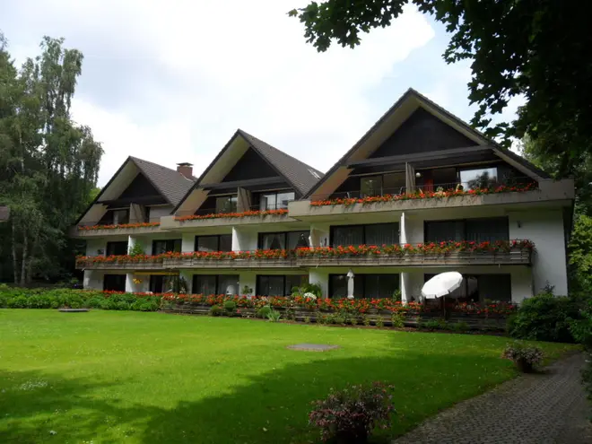 2 Zimmer Wohnung mit 76 m² in Krefeld – Bild 1