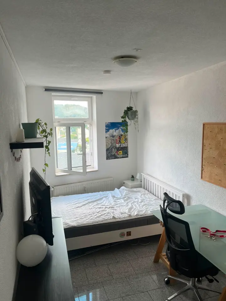 18 Zimmer Wohnung mit 18 m² in Marburg – Bild 1