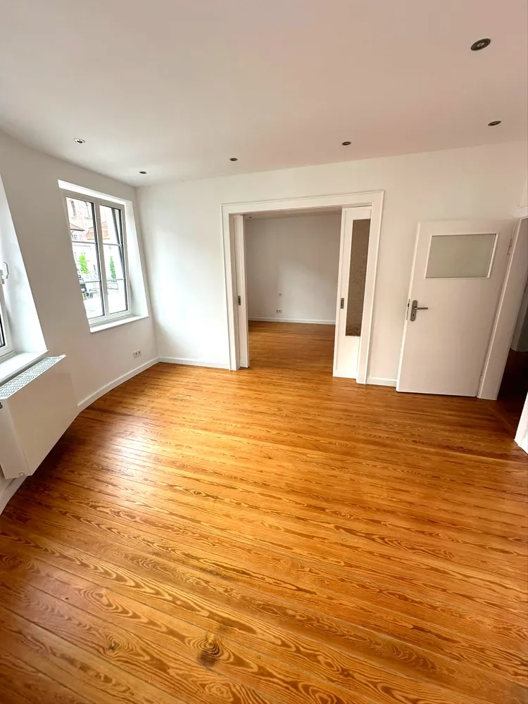 4 Zimmer Wohnung mit 130 m² in Homburg – Bild 8