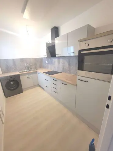 2 Zimmer Wohnung mit 52 m² in Karlsruhe – Bild 2