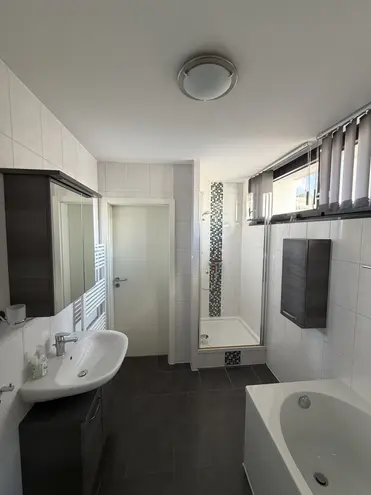 2 Zimmer Wohnung mit 105 m² in Essen – Bild 6