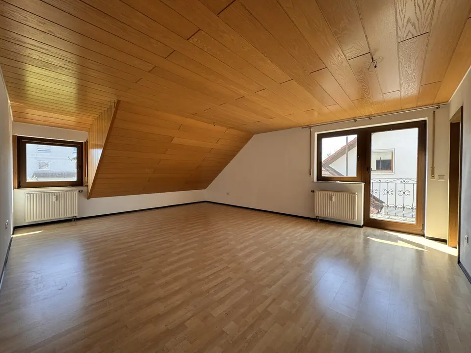 4 Zimmer Wohnung mit 93 m² in Crailsheim – Bild 1