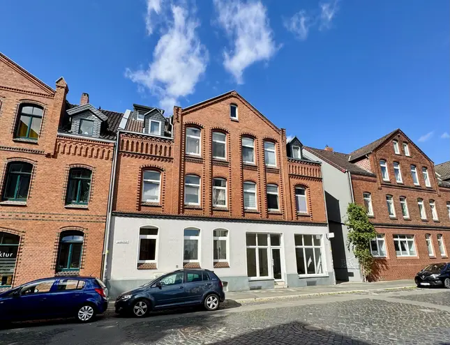 5 Zimmer Wohnung mit 103 m² in Hannover – Bild 1