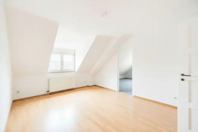3 Zimmer Wohnung mit 74 m² in Stuttgart – Bild 2