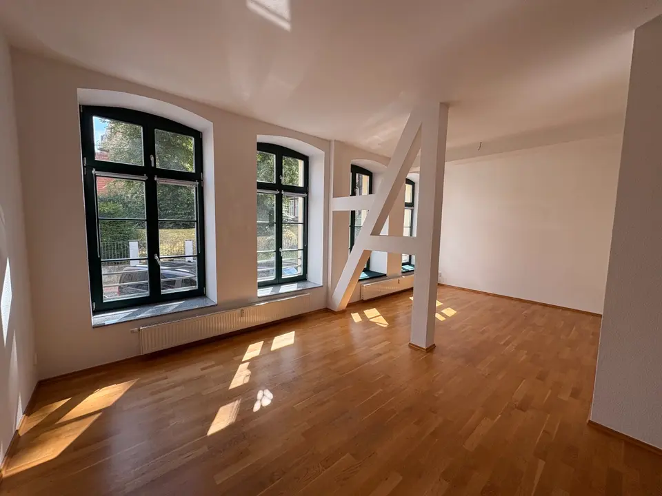3 Zimmer Wohnung mit 115 m² in Schwerin – Bild 1