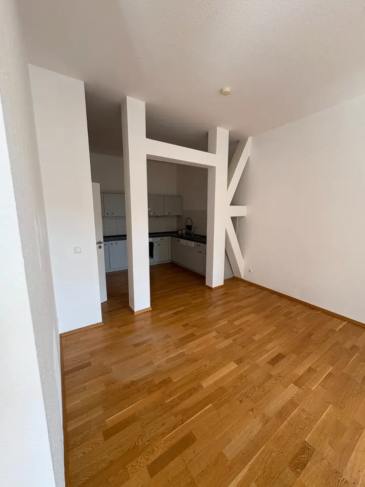 3 Zimmer Wohnung mit 115 m² in Schwerin – Bild 2