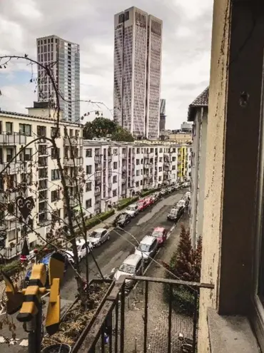 WG-Zimmer mit 30 m² in Frankfurt am Main – Bild 1