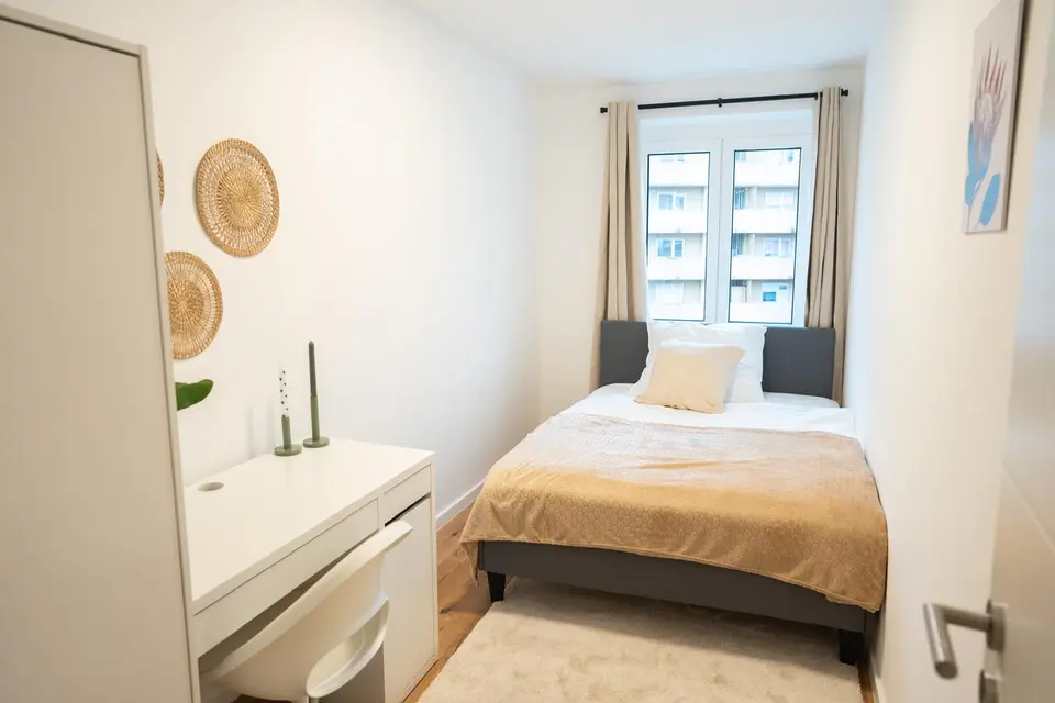 5 Zimmer Wohnung mit 11 m² in München – Bild 1