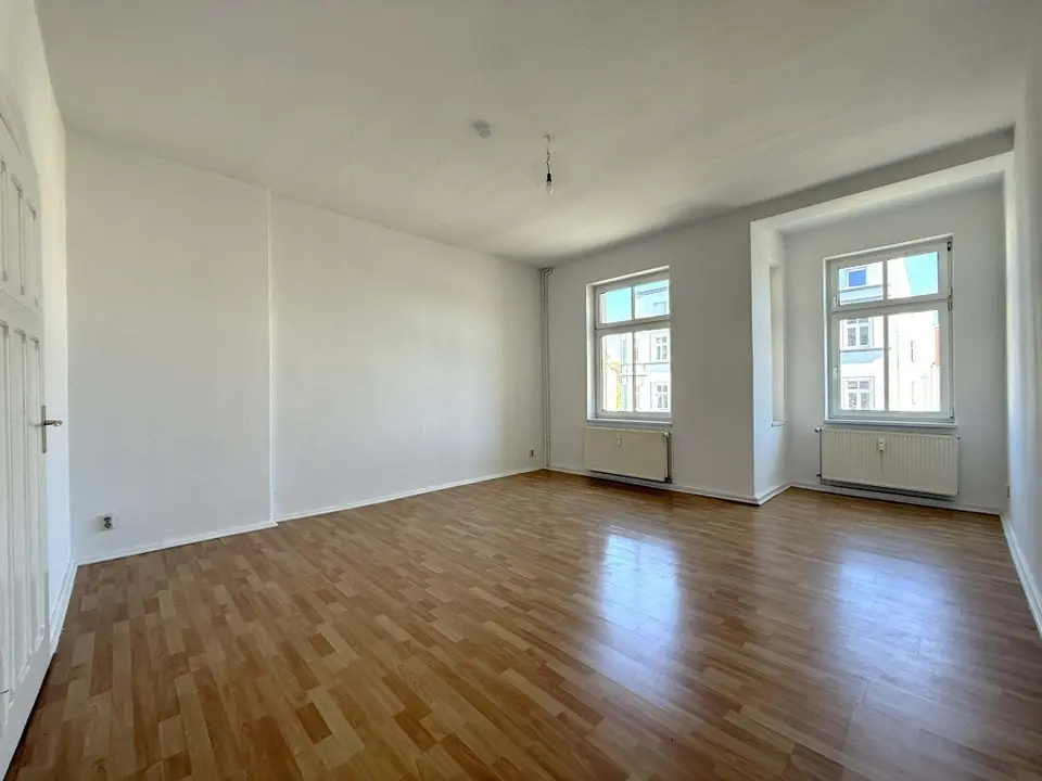 3 Zimmer Wohnung mit 102 m² in Frankfurt (Oder) – Bild 1