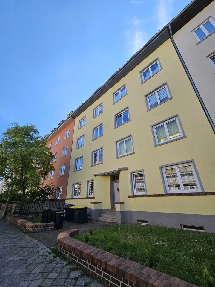 4 Zimmer Wohnung mit 150 m² in Erfurt – Bild 2
