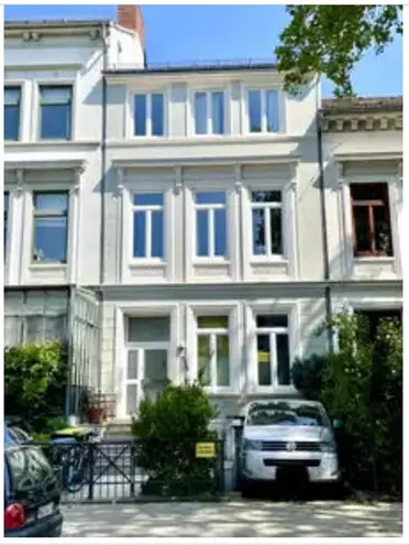 6 Zimmer Wohnung mit 141 m² in Bremen – Bild 1