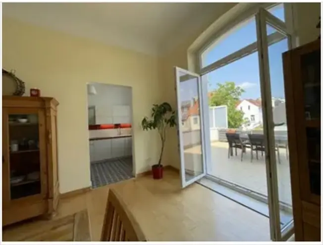 6 Zimmer Wohnung mit 141 m² in Bremen – Bild 3