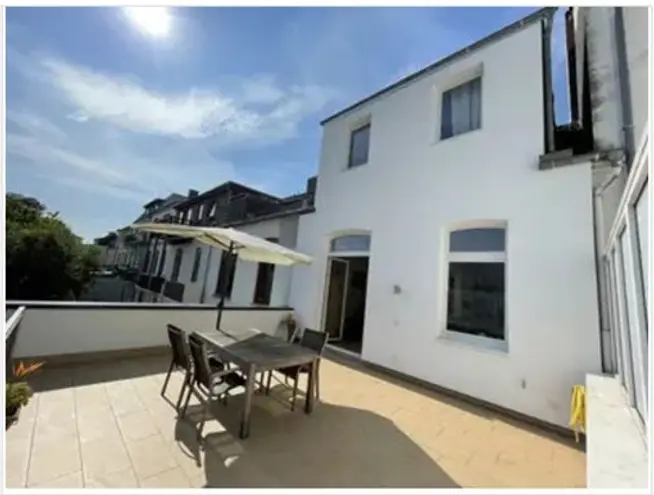 6 Zimmer Wohnung mit 141 m² in Bremen – Bild 5