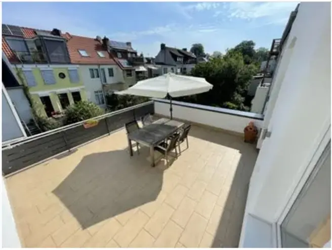 6 Zimmer Wohnung mit 141 m² in Bremen – Bild 6