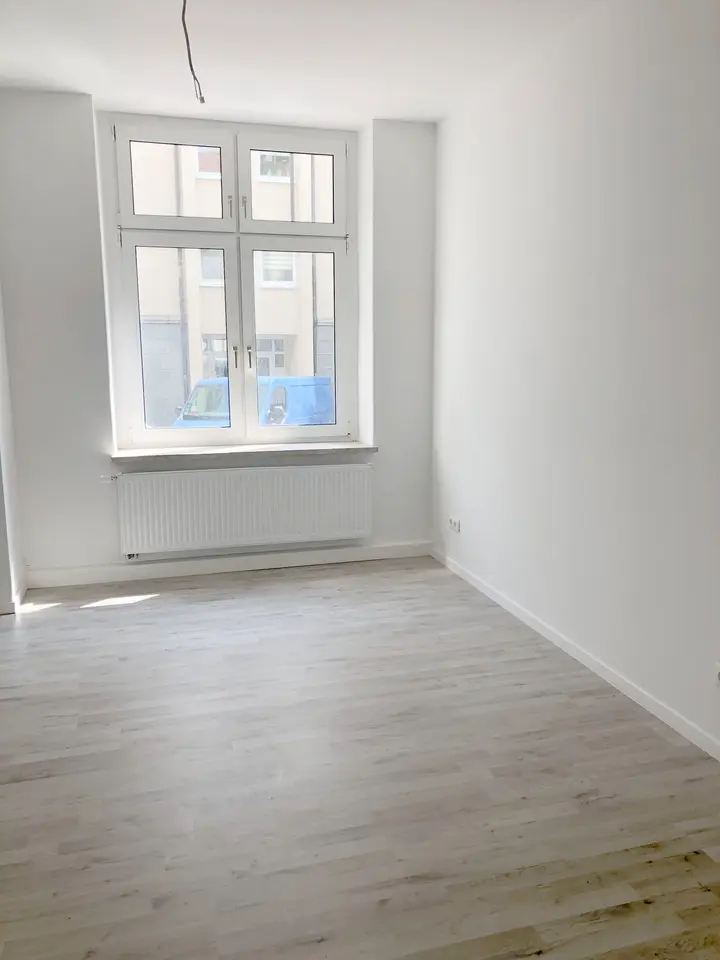 6 Zimmer Wohnung mit 119 m² in Zwickau – Bild 3