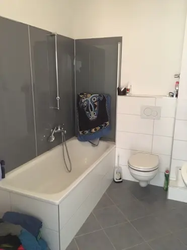 4 Zimmer Wohnung mit 90 m² in Lübeck – Bild 2