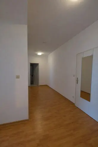 2 Zimmer Wohnung mit 75 m² in Lübeck – Bild 6