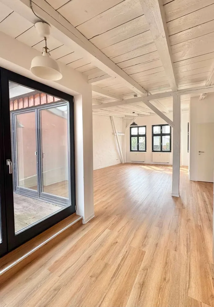 2 Zimmer Wohnung mit 85 m² in Magdeburg – Bild 1