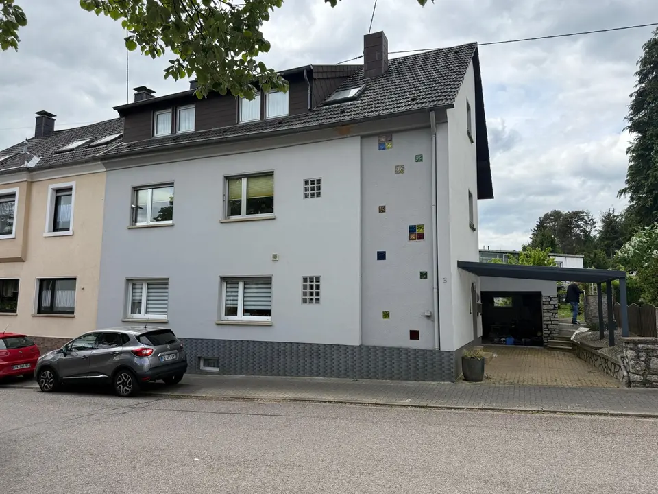 9 Zimmer Wohnung mit 240 m² in Saarbrücken – Bild 2