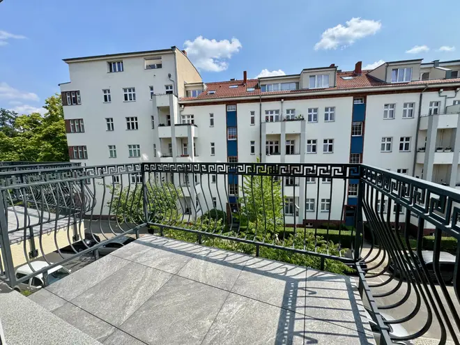2 Zimmer Wohnung mit 78 m² in Berlin – Bild 2