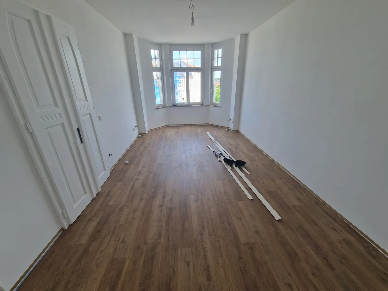 6 Zimmer Wohnung mit 200 m² in Freiberg – Bild 1