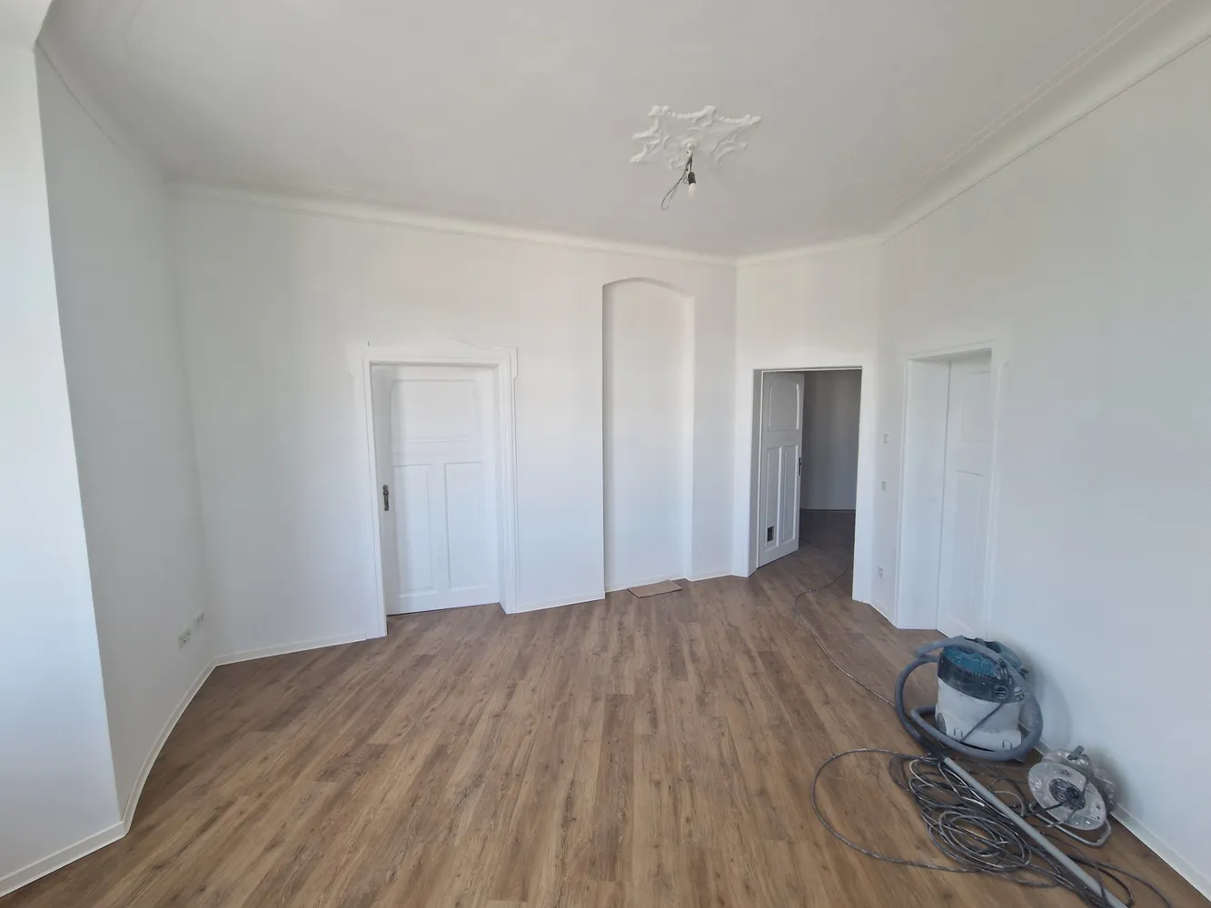 6 Zimmer Wohnung mit 200 m² in Freiberg – Bild 5