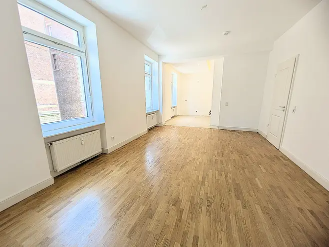 4 Zimmer Wohnung mit 122 m² in Stuttgart – Bild 1
