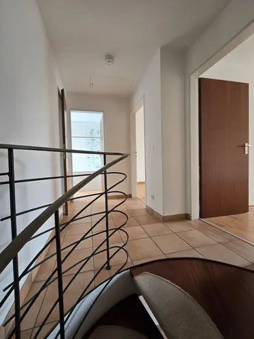 4 Zimmer Wohnung mit 99 m² in Krefeld – Bild 4