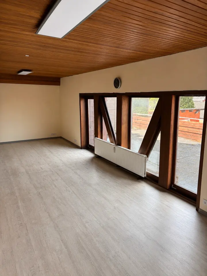 6 Zimmer Wohnung mit 150 m² in Lüneburg – Bild 1