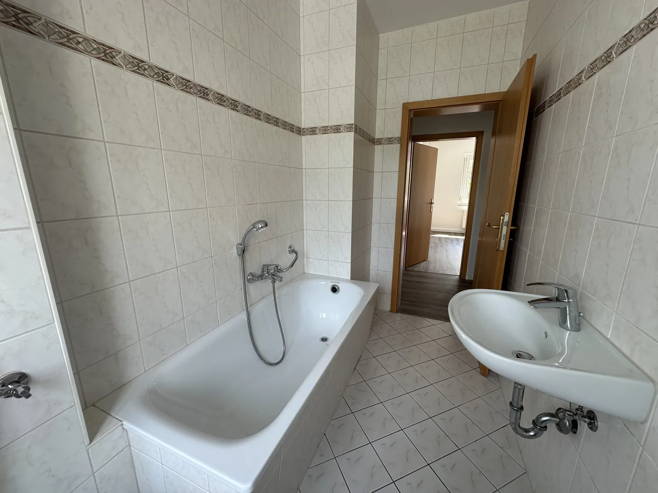3 Zimmer Wohnung mit 70 m² in Gera – Bild 11
