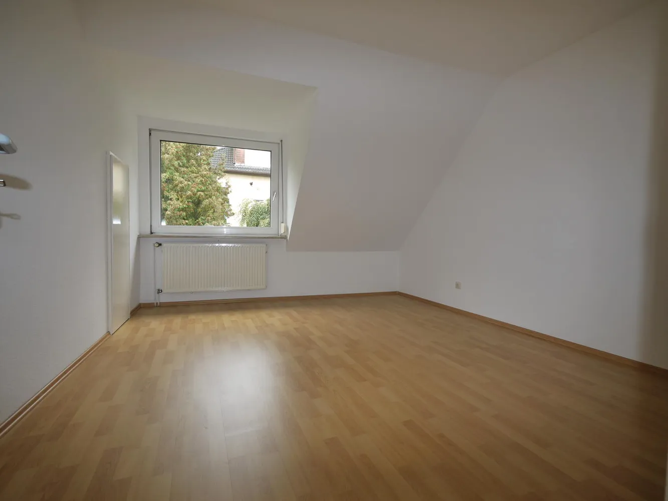 3 Zimmer Wohnung mit 70 m² in Delmenhorst – Bild 2