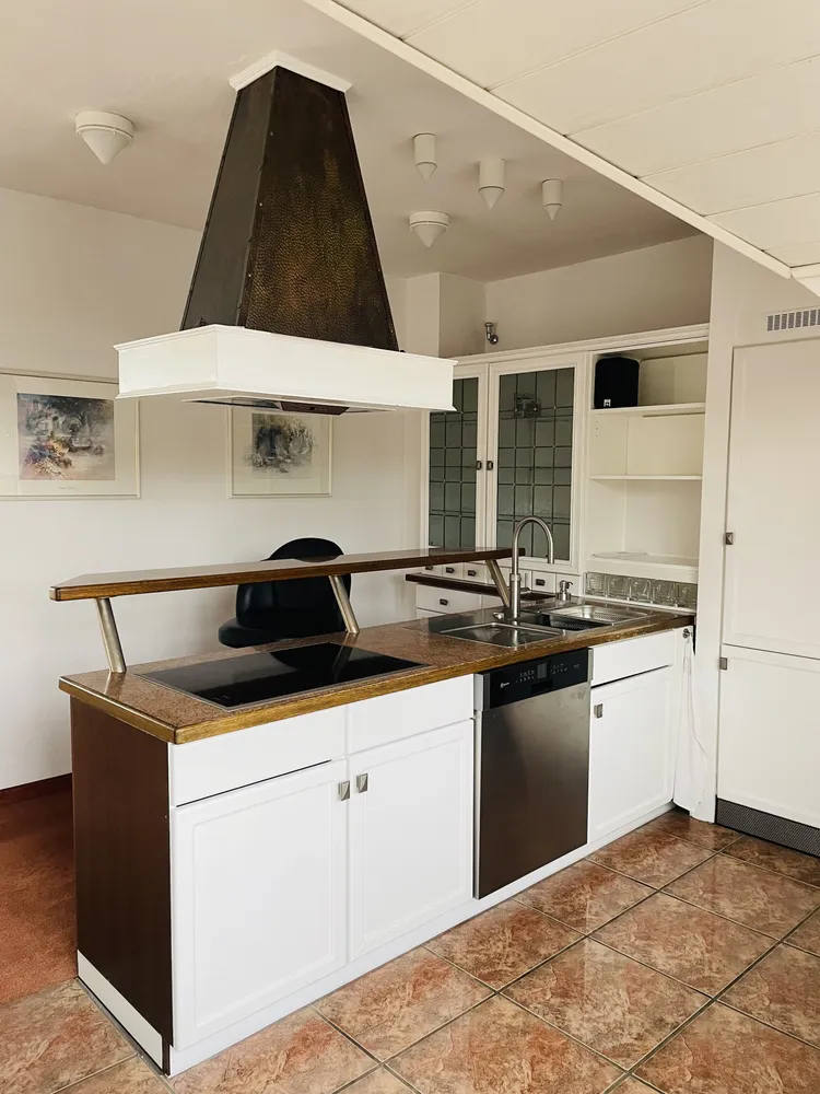 3 Zimmer Wohnung mit 129 m² in Düsseldorf – Bild 1