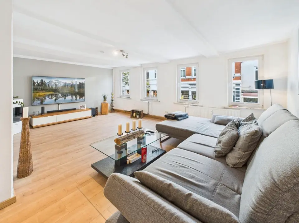 4 Zimmer Wohnung mit 140 m² in Herford – Bild 1