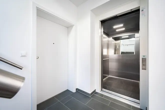 2 Zimmer Wohnung mit 80 m² in Magdeburg – Bild 12