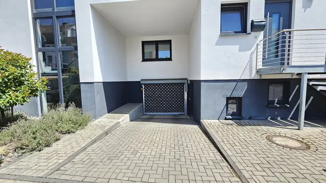 4 Zimmer Wohnung mit 104 m² in Bonn – Bild 2