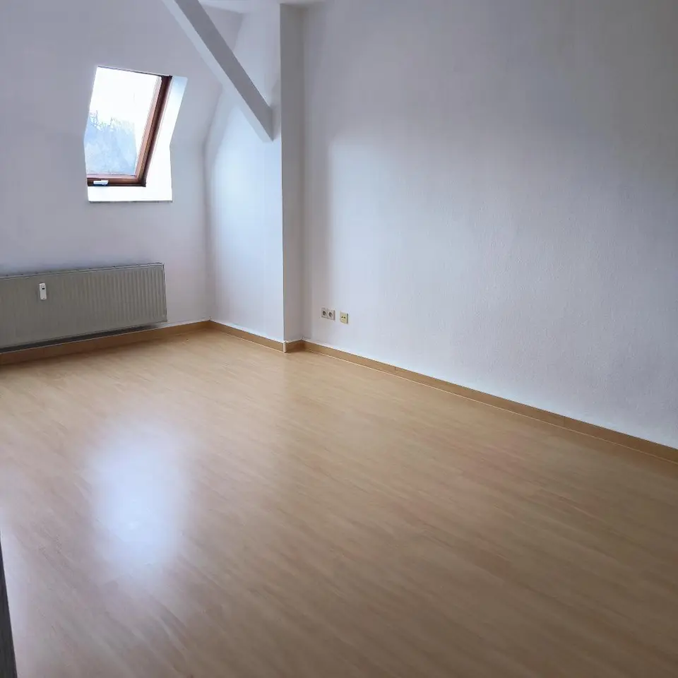 3 Zimmer Wohnung mit 102 m² in Plauen – Bild 6